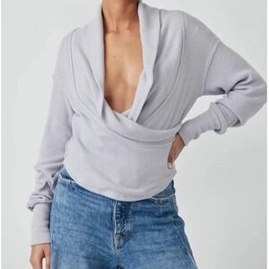 We The Free Top XS Hold Me Close Pullover Lavender Purple Feminine‎ Flirty Soft